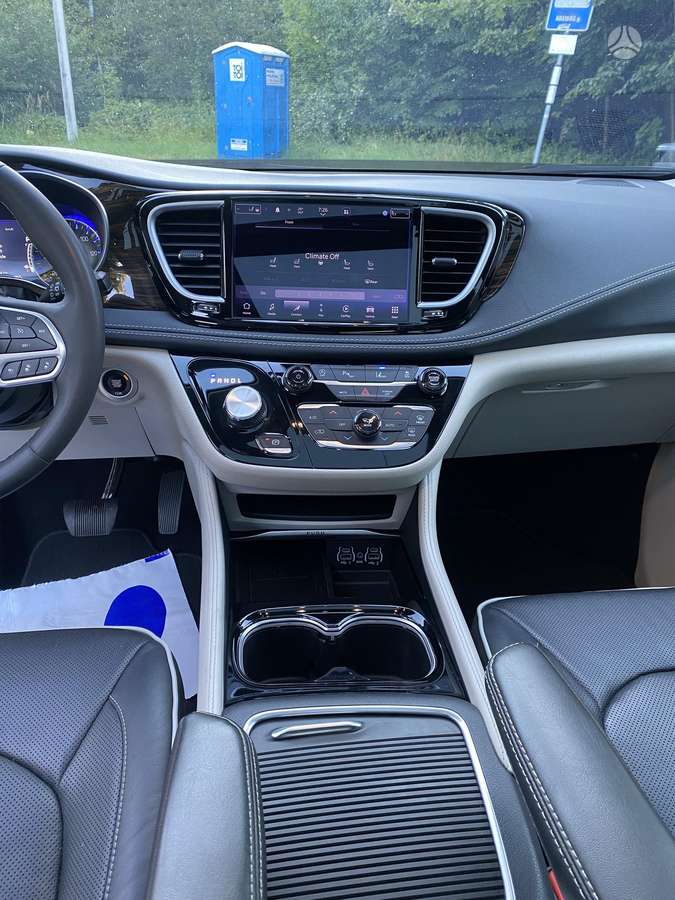 Chrysler Pacifica, 3.6 l., Минивэн