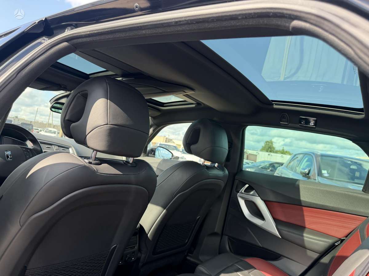 Citroen DS5, 2.0 l., hatchback
