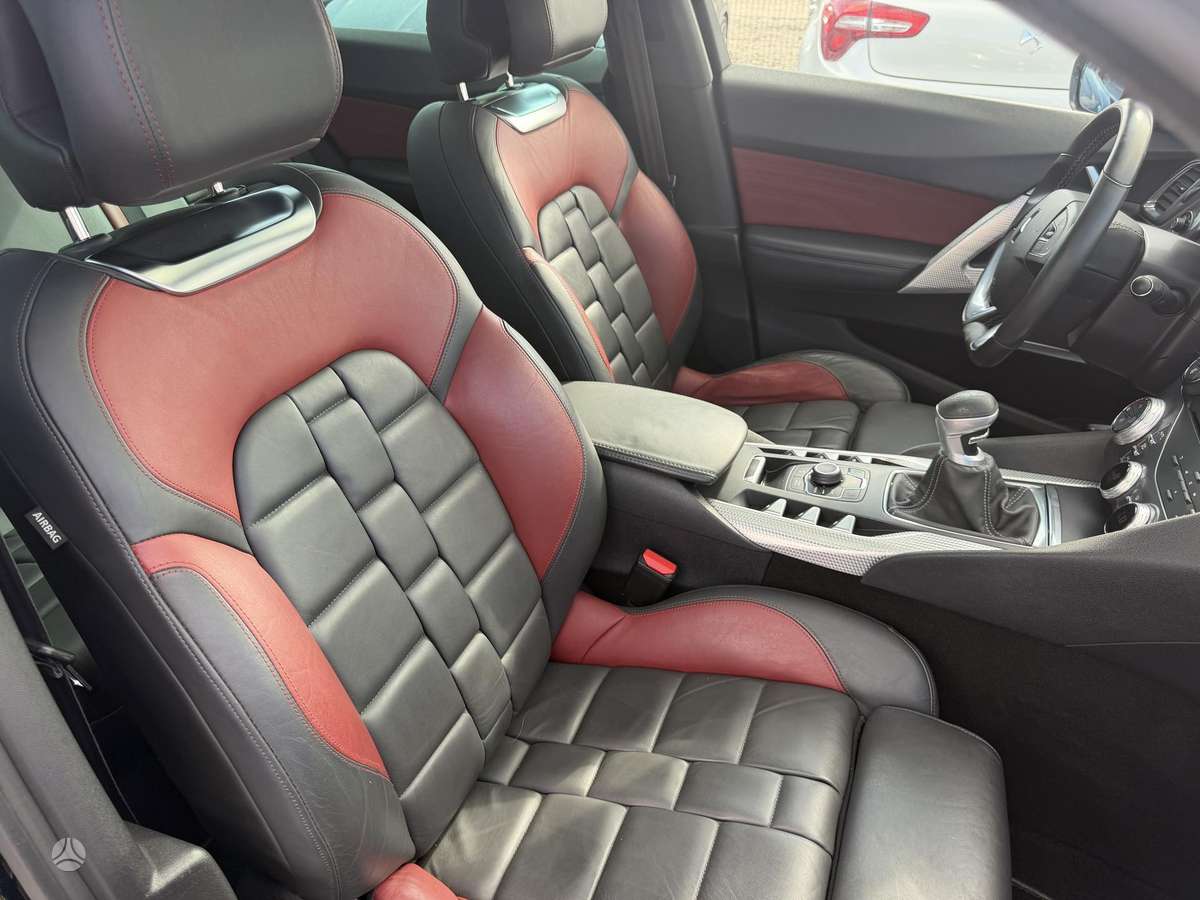 Citroen DS5, 2.0 l., Хэтчбек