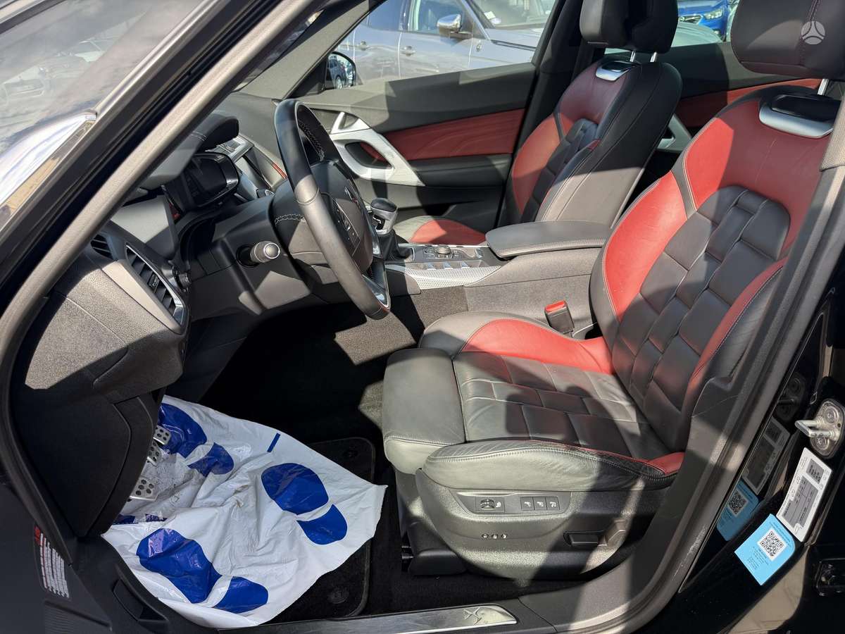 Citroen DS5, 2.0 l., hatchback
