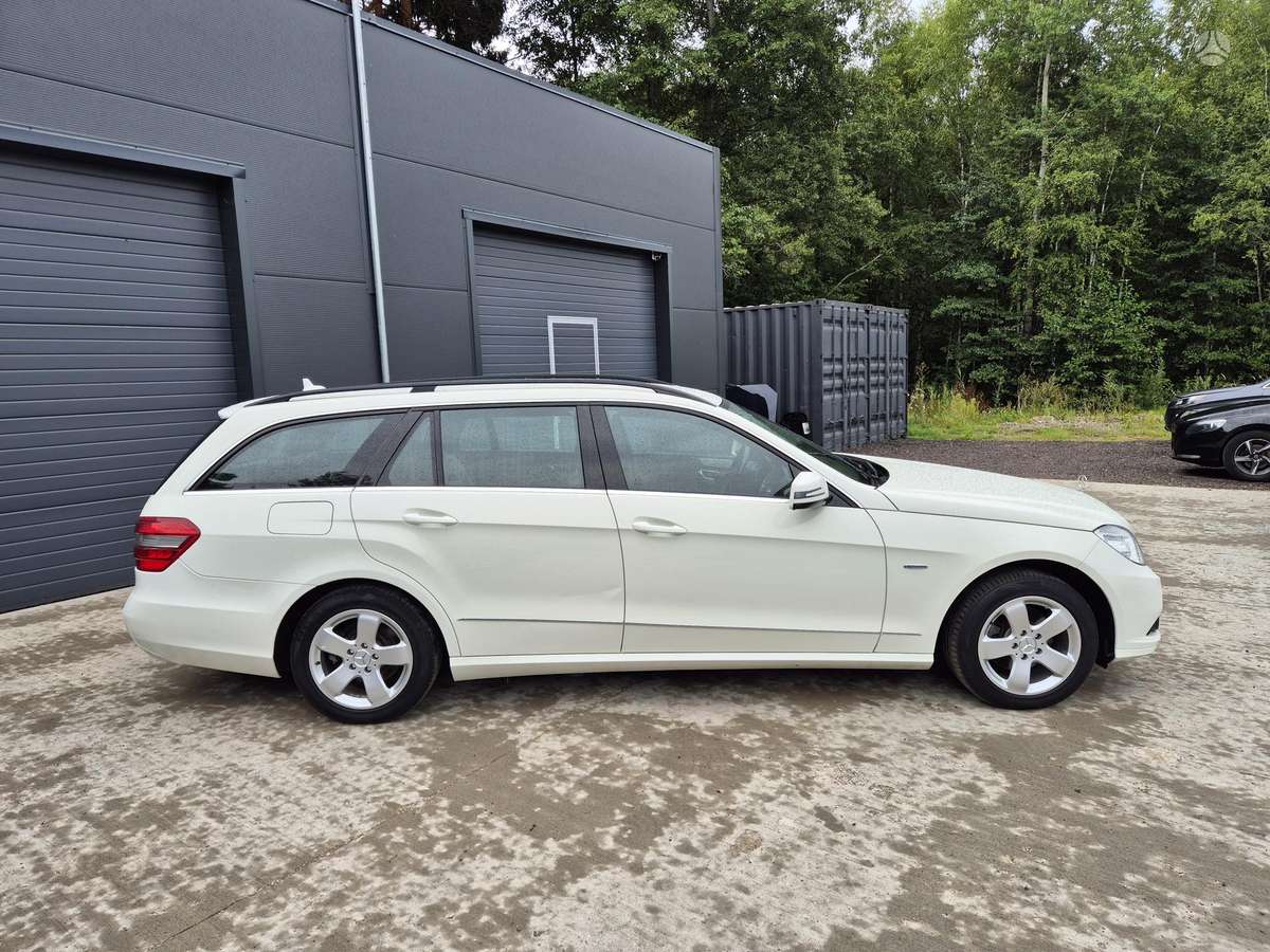 Mercedes-Benz E200, 2.1 l., Универсал