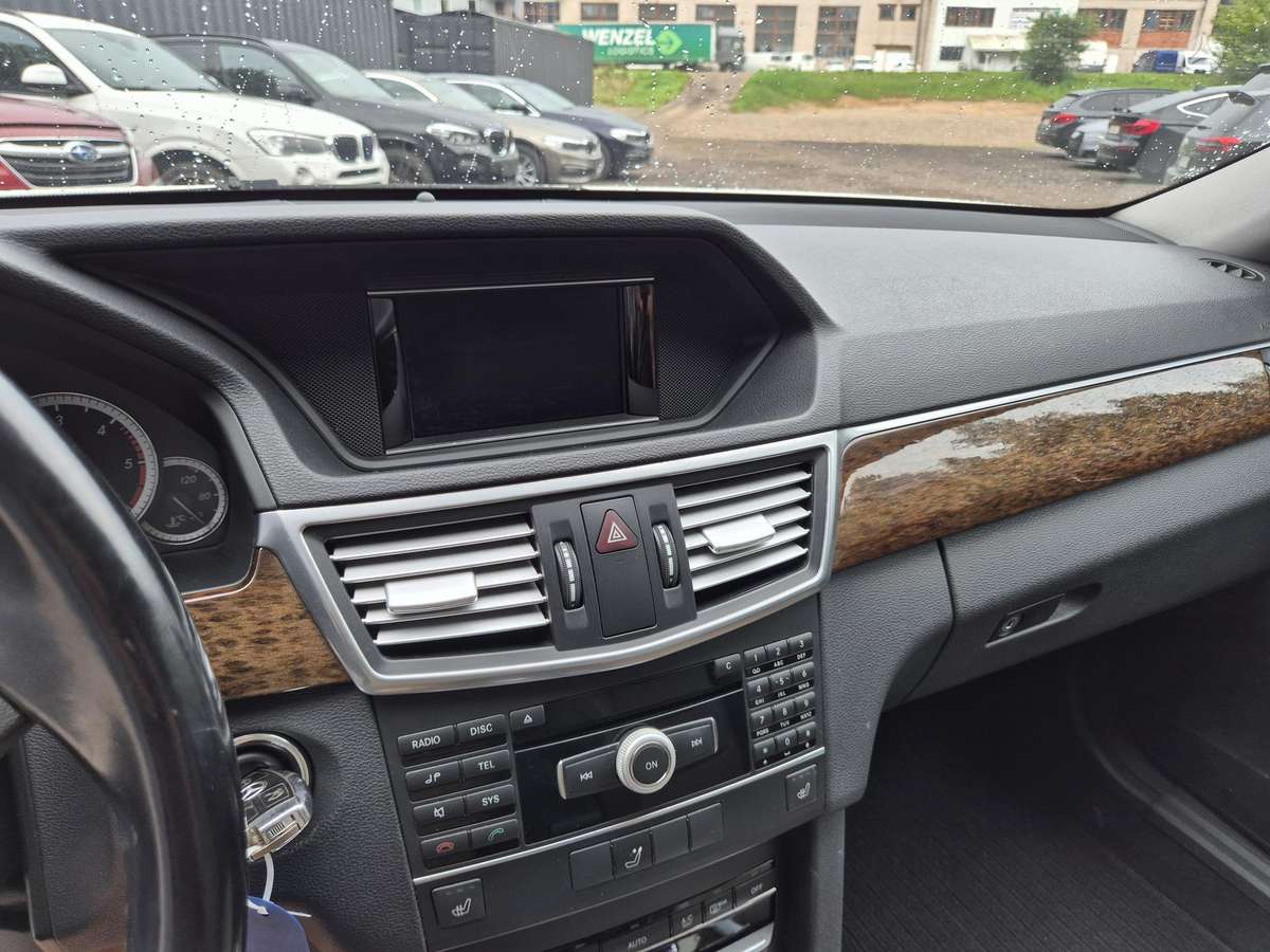 Mercedes-Benz E200, 2.1 l., Универсал