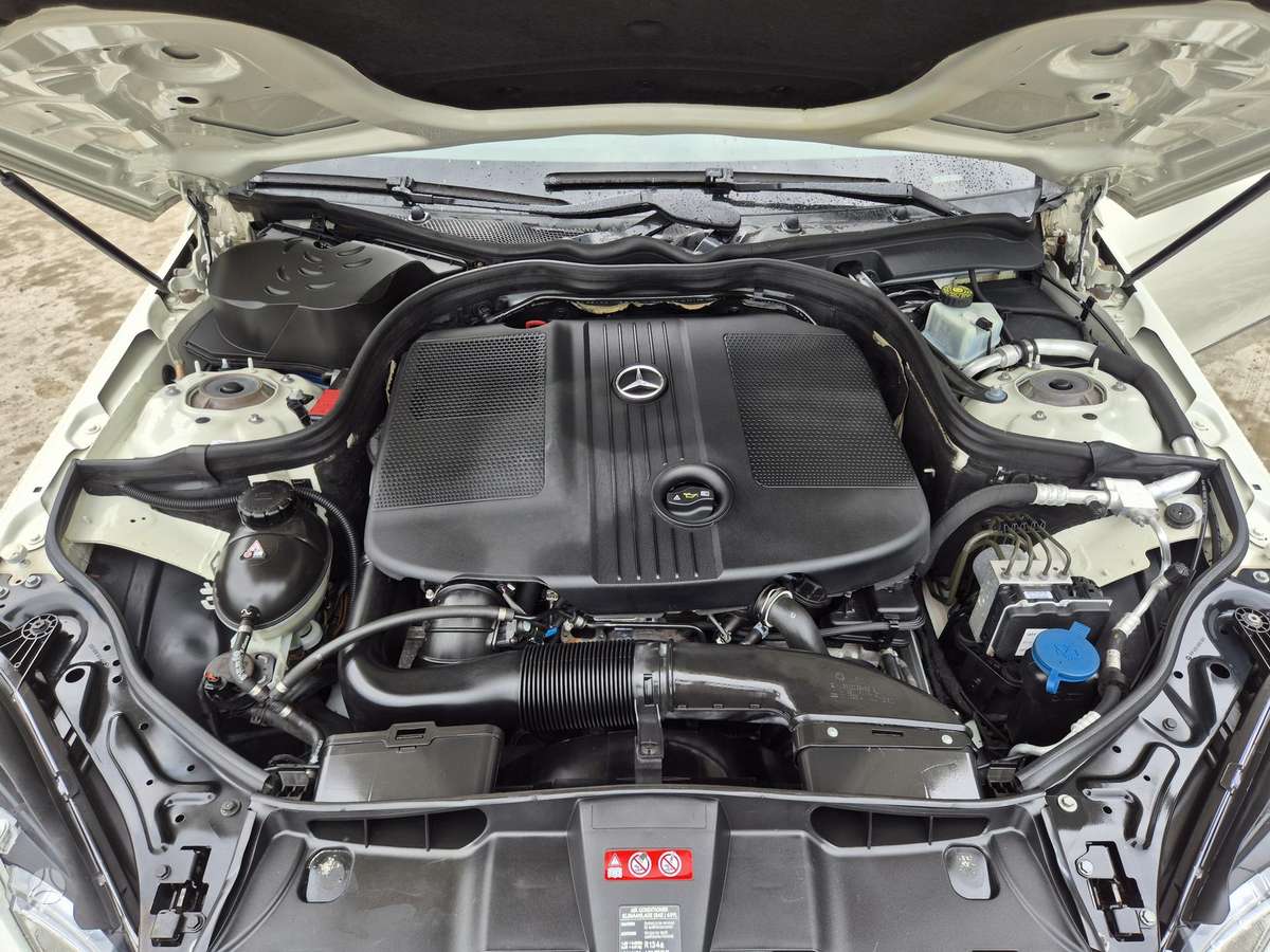 Mercedes-Benz E200, 2.1 l., Универсал