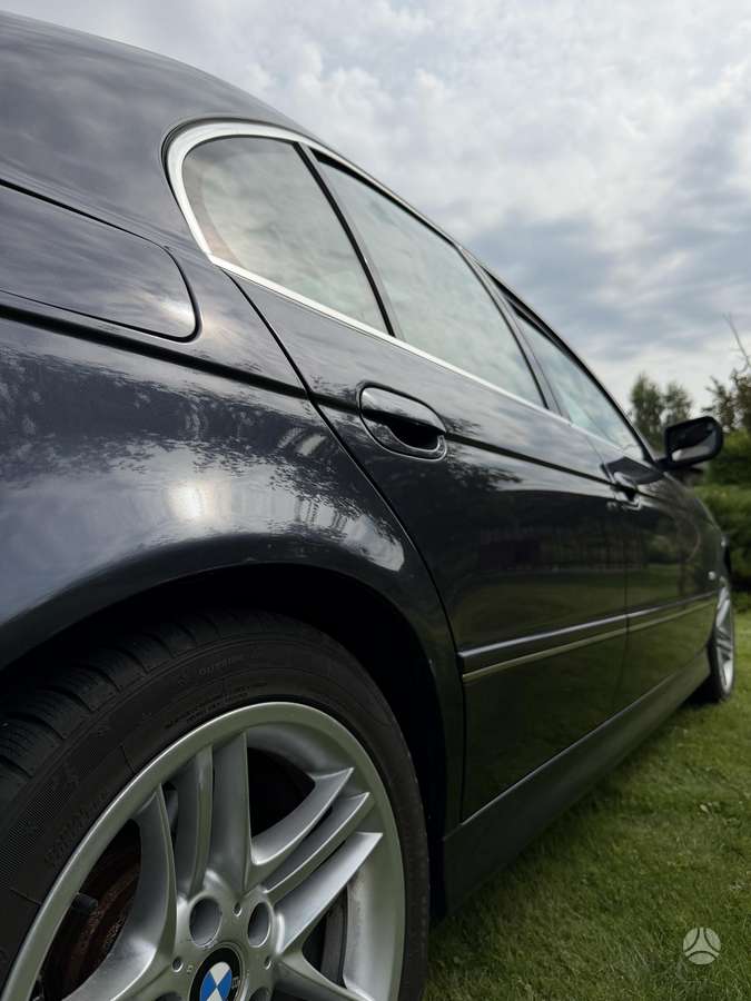 BMW 525, 2.5 l., Седан