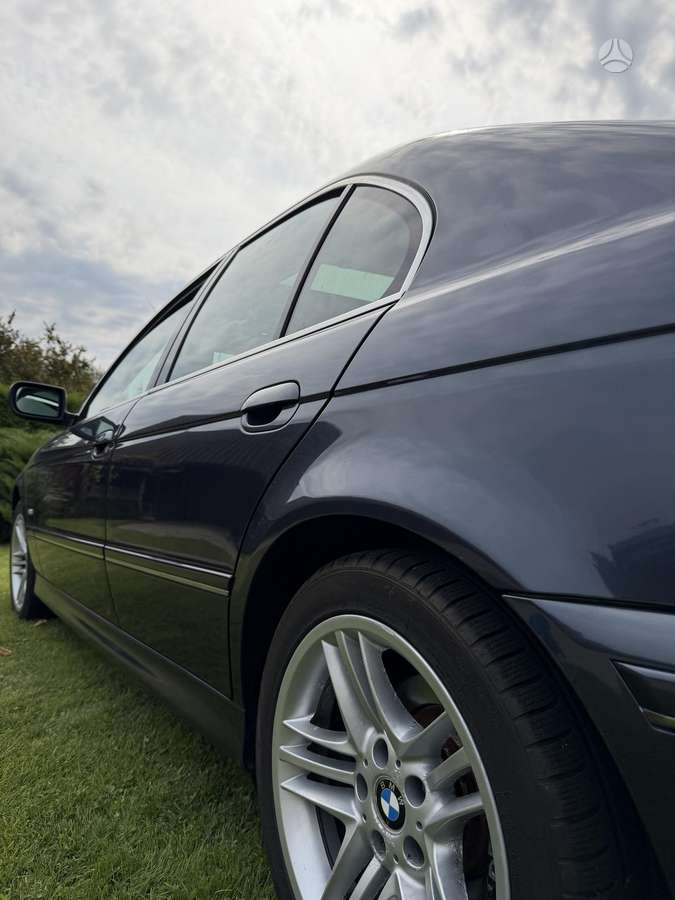 BMW 525, 2.5 l., Седан