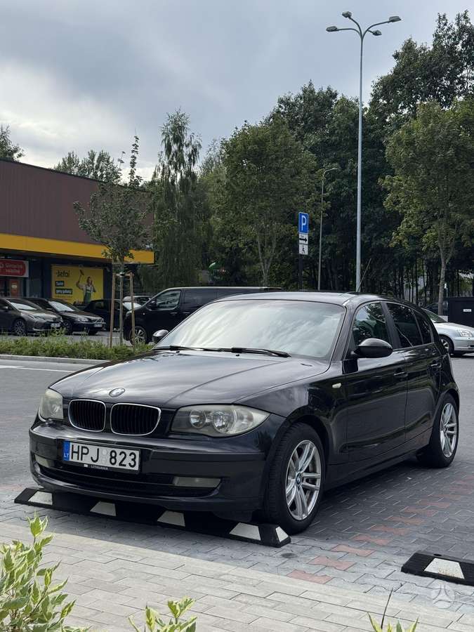 BMW 118, 2.0 l., hatchback