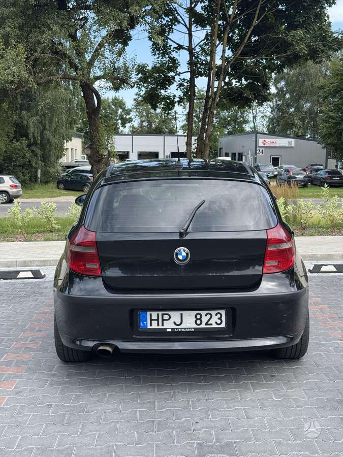 BMW 118, 2.0 l., hatchback