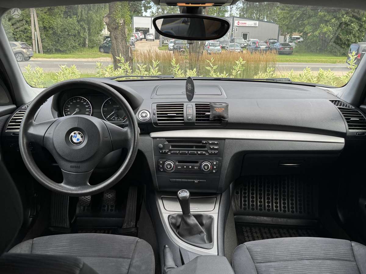 BMW 118, 2.0 l., Хэтчбек