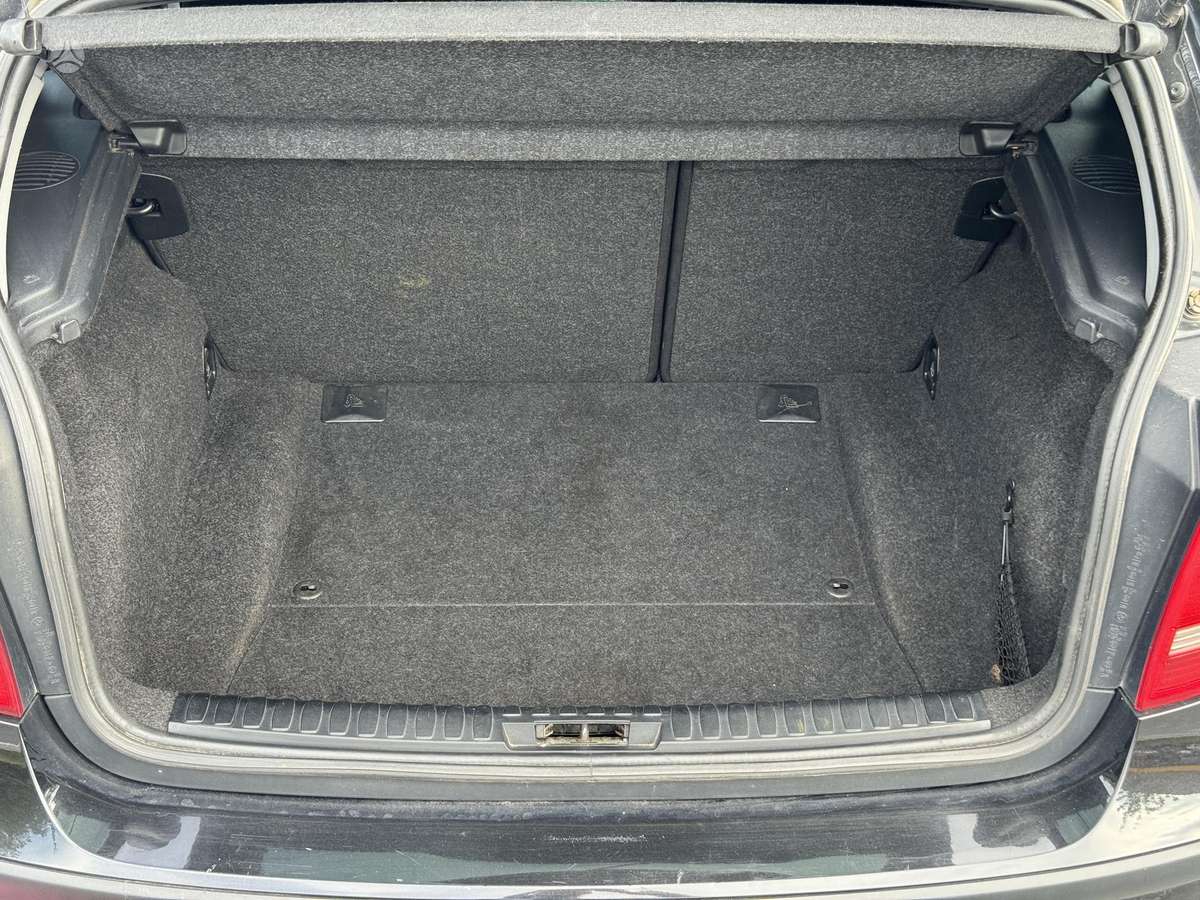 BMW 118, 2.0 l., hatchback