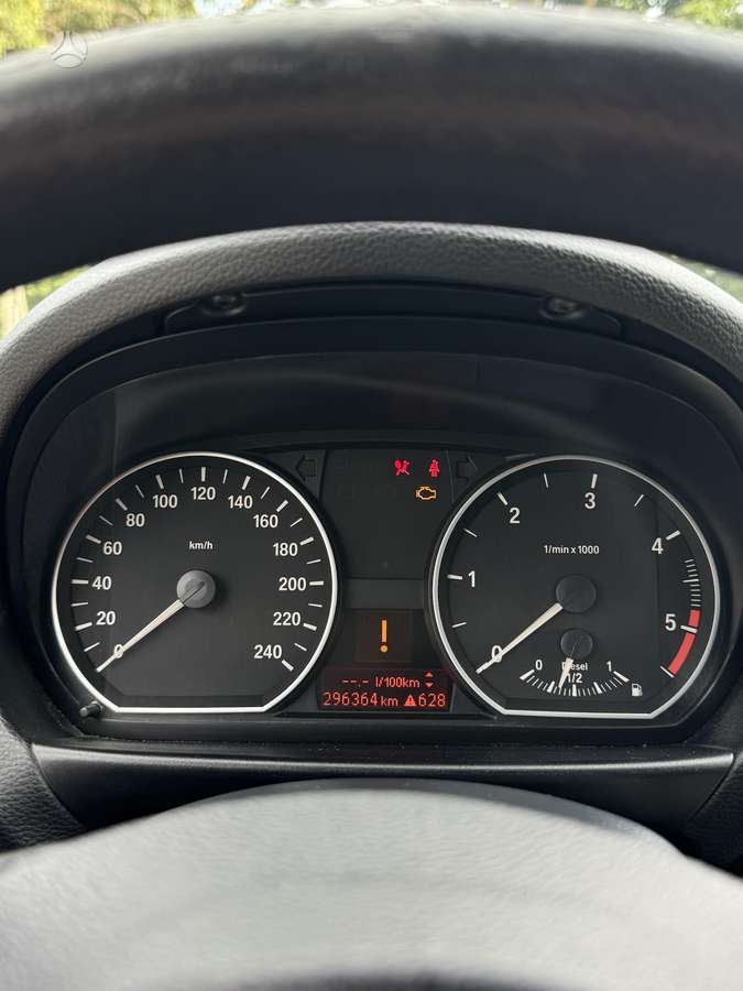 BMW 118, 2.0 l., hatchback
