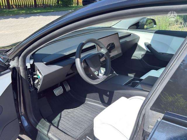 Tesla Model 3, Хэтчбек