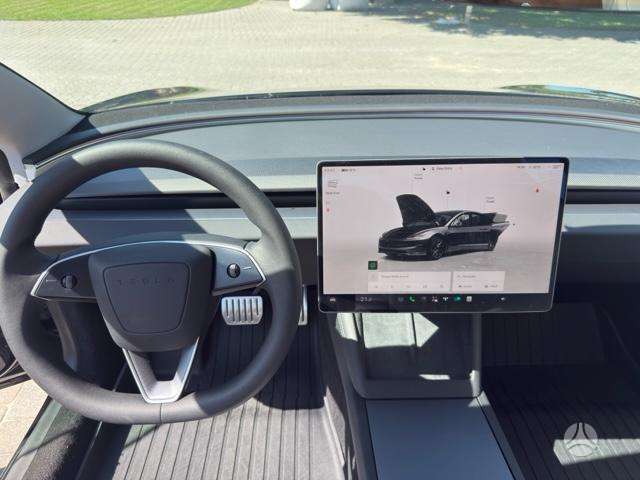 Tesla Model 3, Хэтчбек
