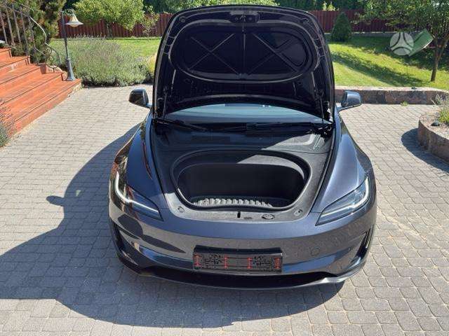 Tesla Model 3, Хэтчбек