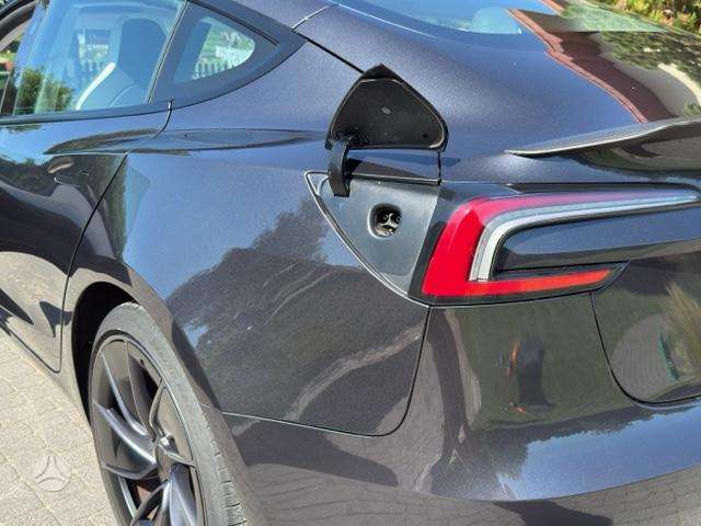 Tesla Model 3, Хэтчбек