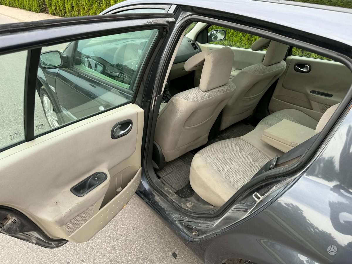 Renault Megane - 10