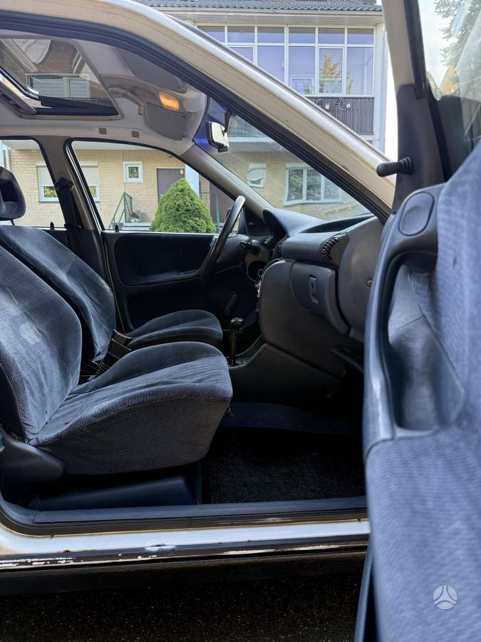 Opel Astra, 1.8 l., hatchback