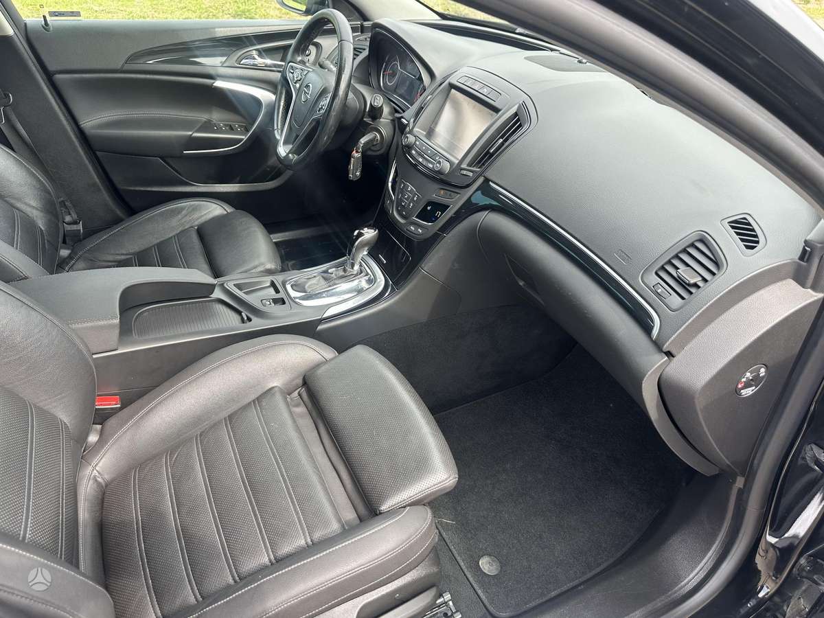 Opel Insignia, 1.6 l., Универсал
