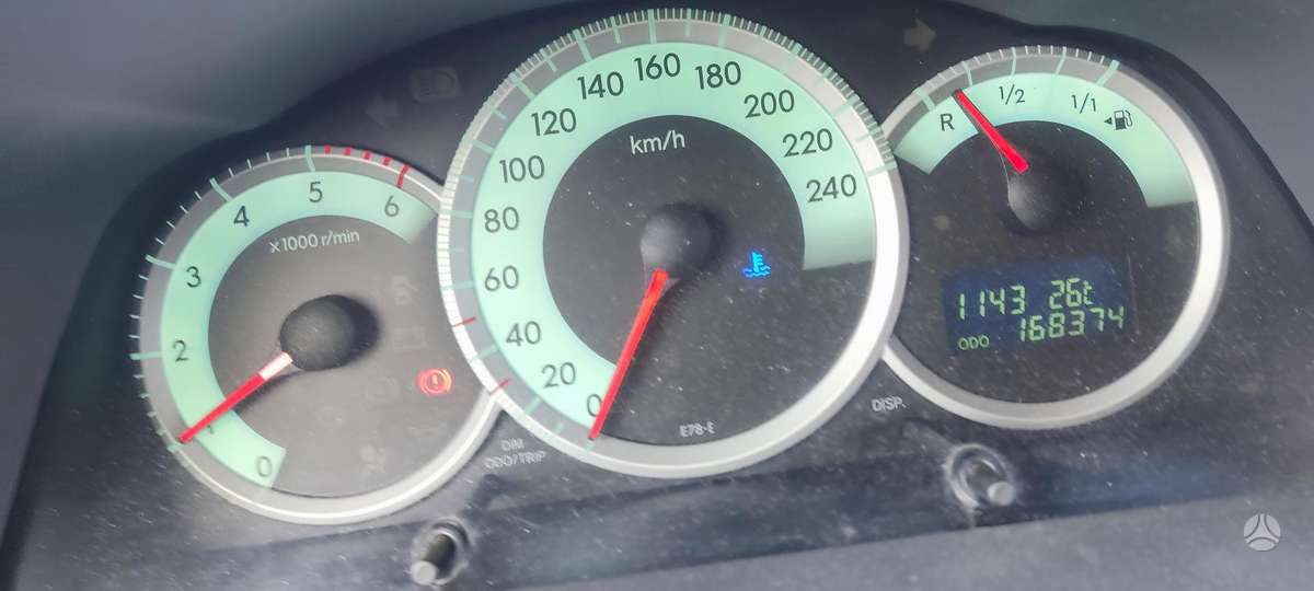 Toyota Corolla Verso - 6