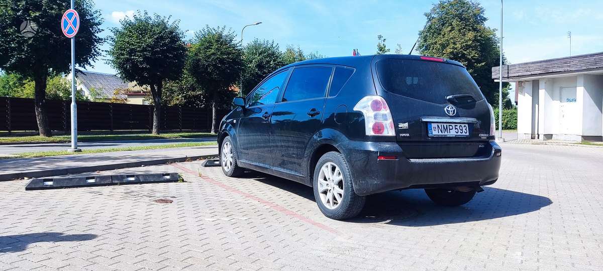 Toyota Corolla Verso - 5