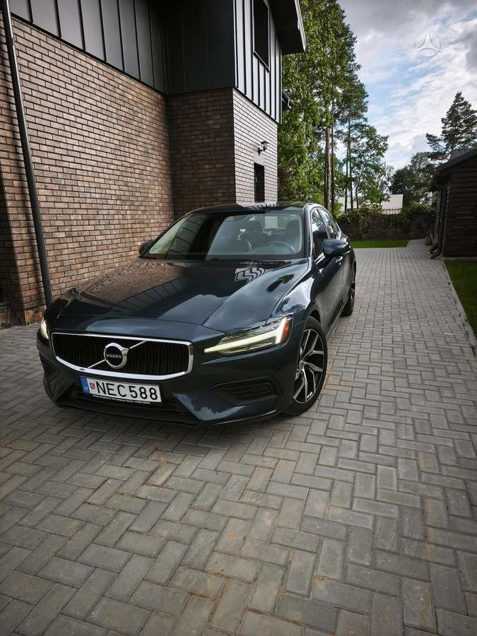 Volvo S60, 2.0 l., Седан