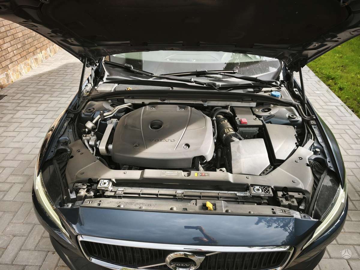 Volvo S60, 2.0 l., Седан