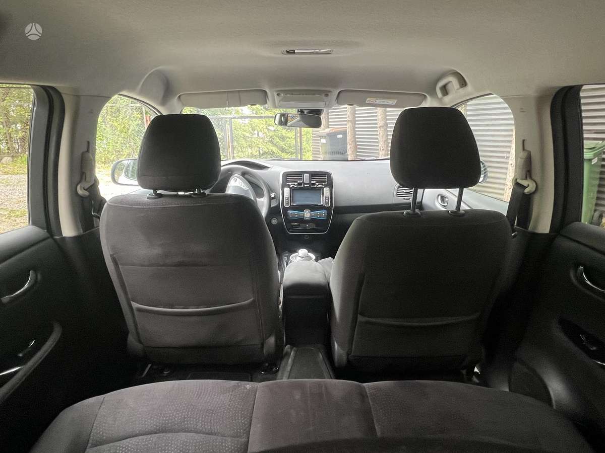 Nissan Leaf, 30 кВт·ч, Хэтчбек