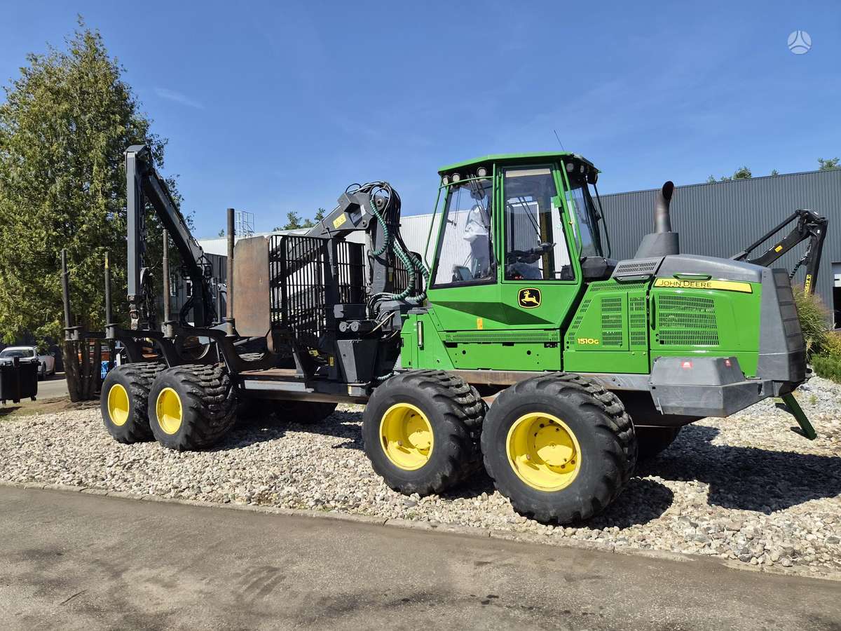 John Deere 1510G, forwarders
