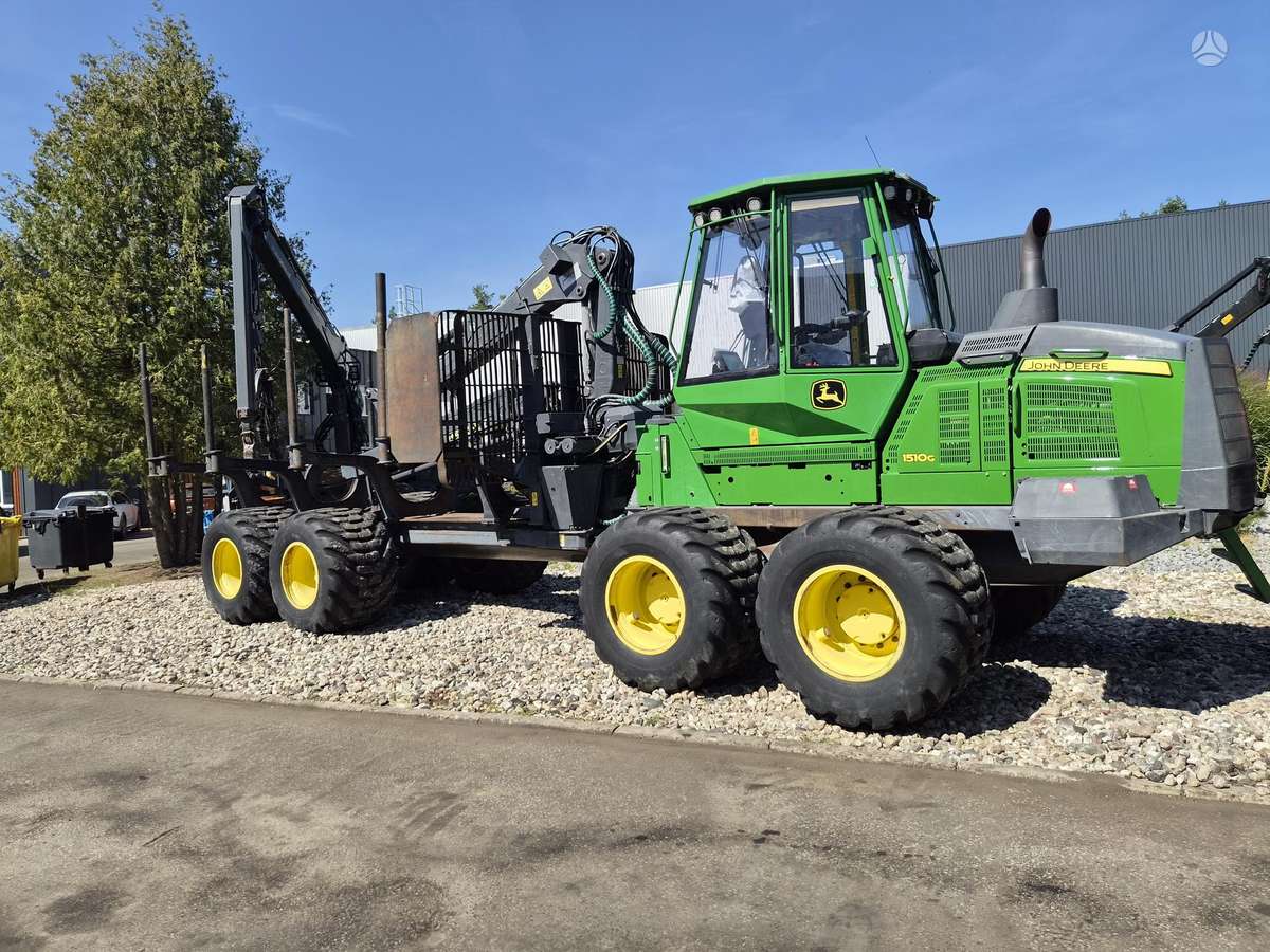 John Deere 1510G, forwarders