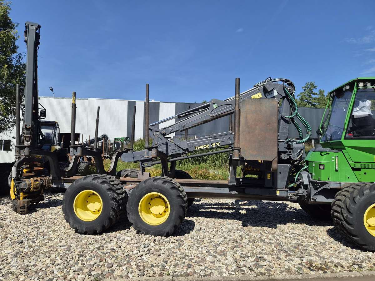 John Deere 1510G, forwarders