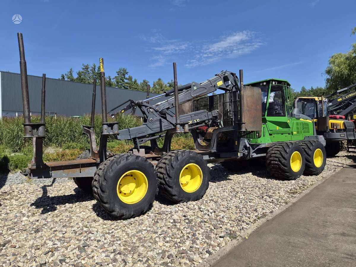 John Deere 1510G, forwarders
