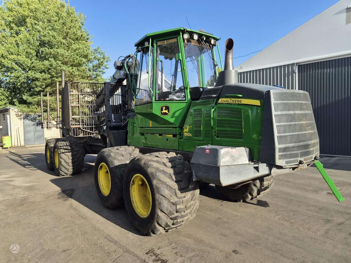 John Deere 1510G, forwarders