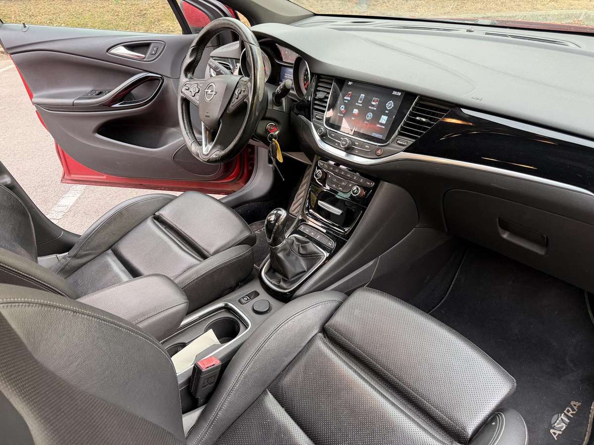 Opel Astra, 1.6 l., hatchback
