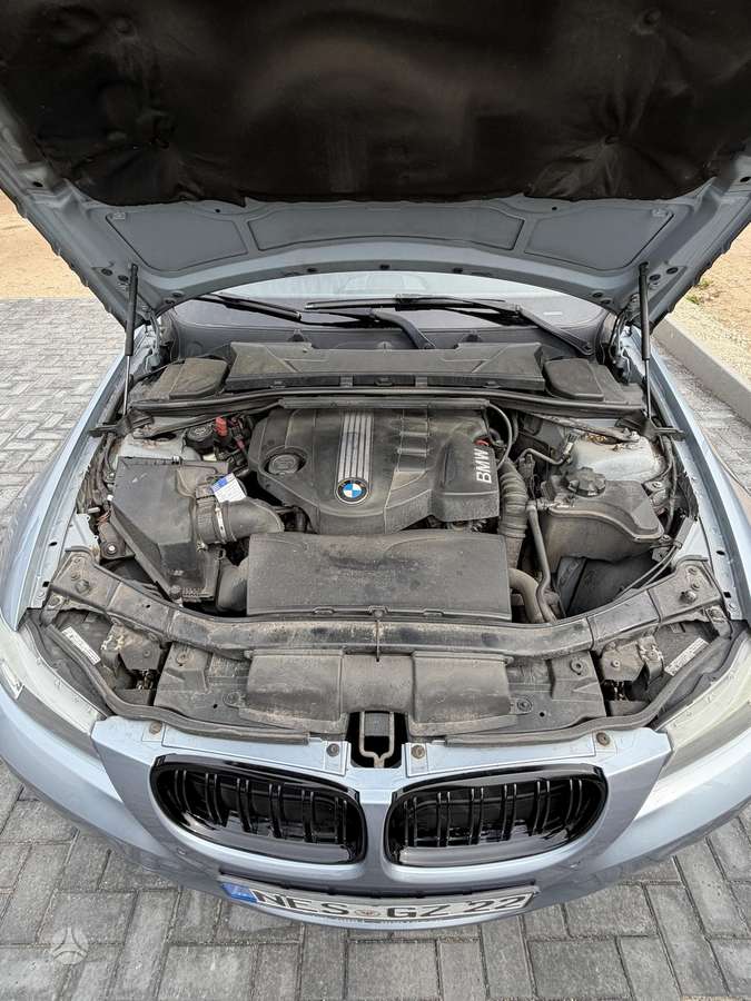 BMW 320, 2.0 l., universalas