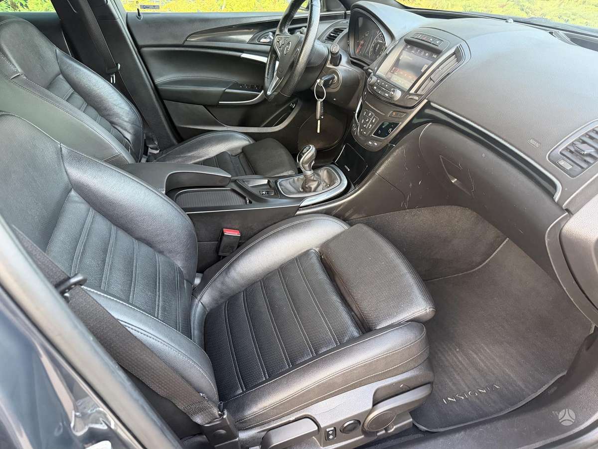 Opel Insignia, 2.0 l., Универсал