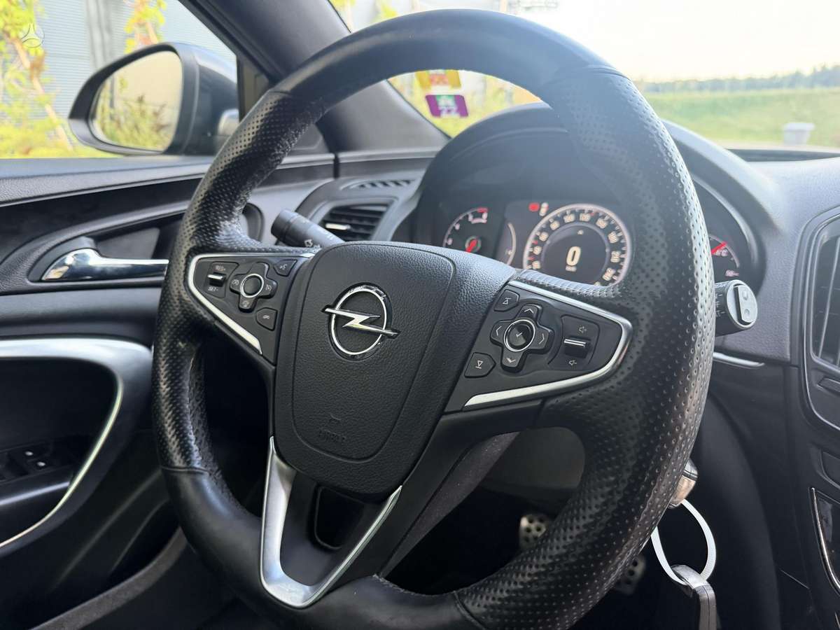 Opel Insignia, 2.0 l., wagon