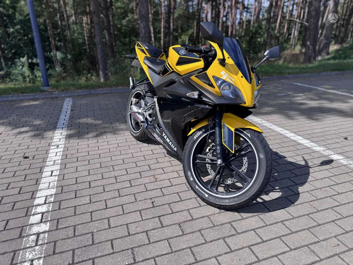 Yamaha YZF 125cc, superbikes
