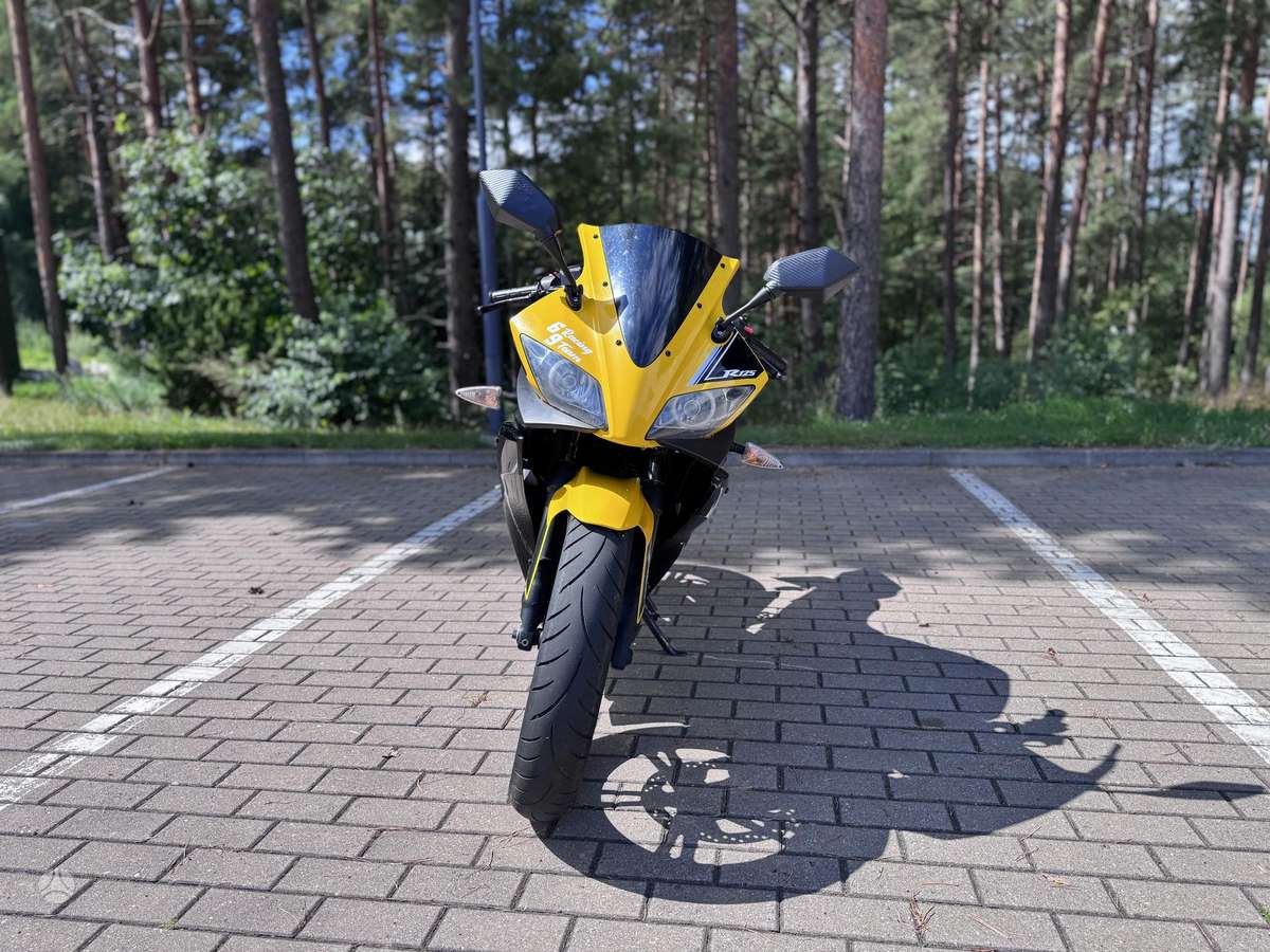 Yamaha YZF 125cc, superbikes