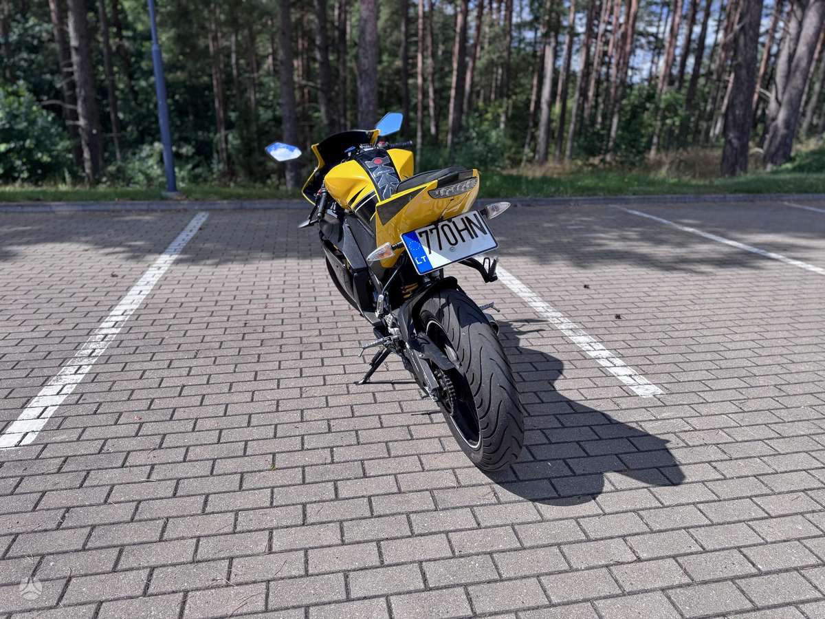 Yamaha YZF 125cc, superbikes