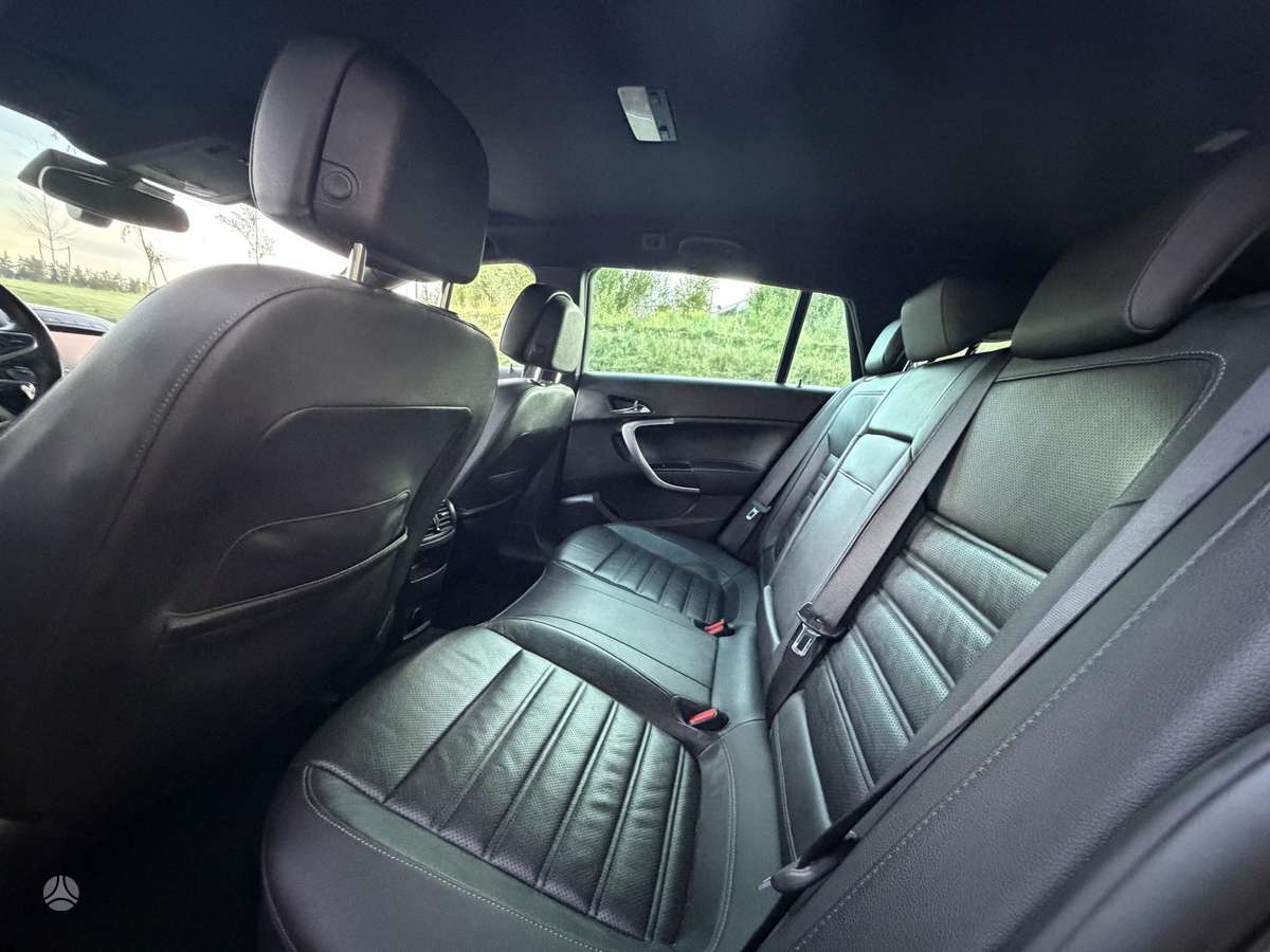 Opel Insignia, 2.0 l., wagon