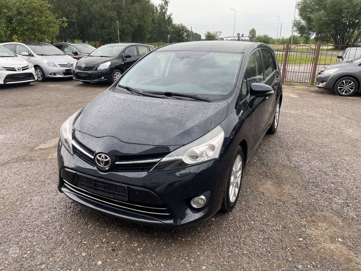 Toyota Verso - 2