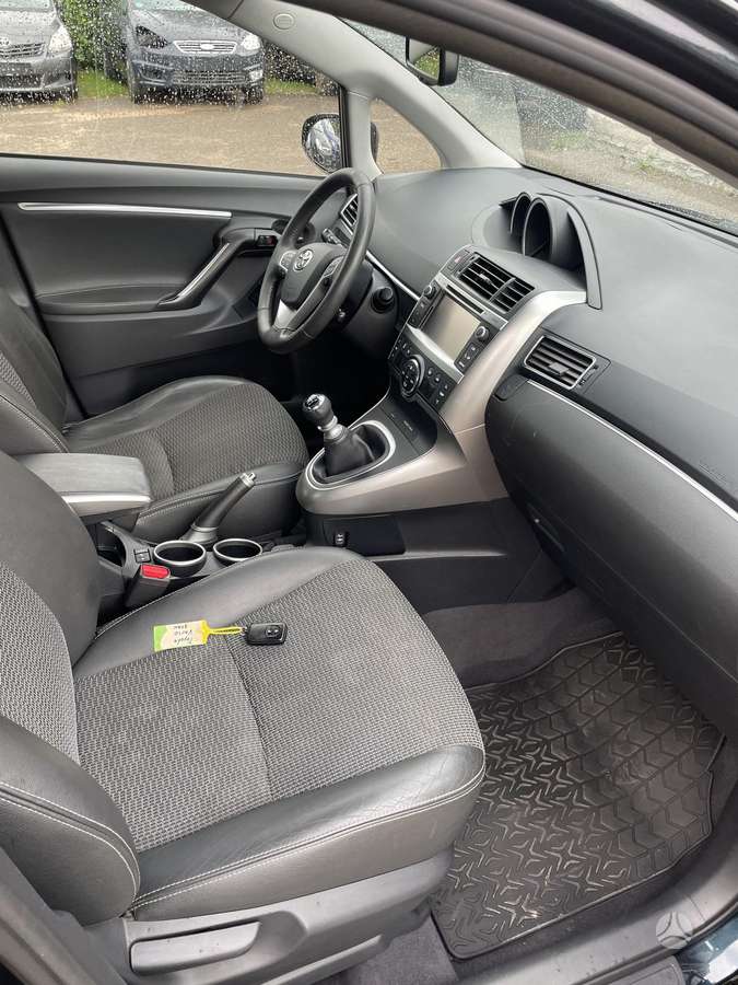 Toyota Verso - 9