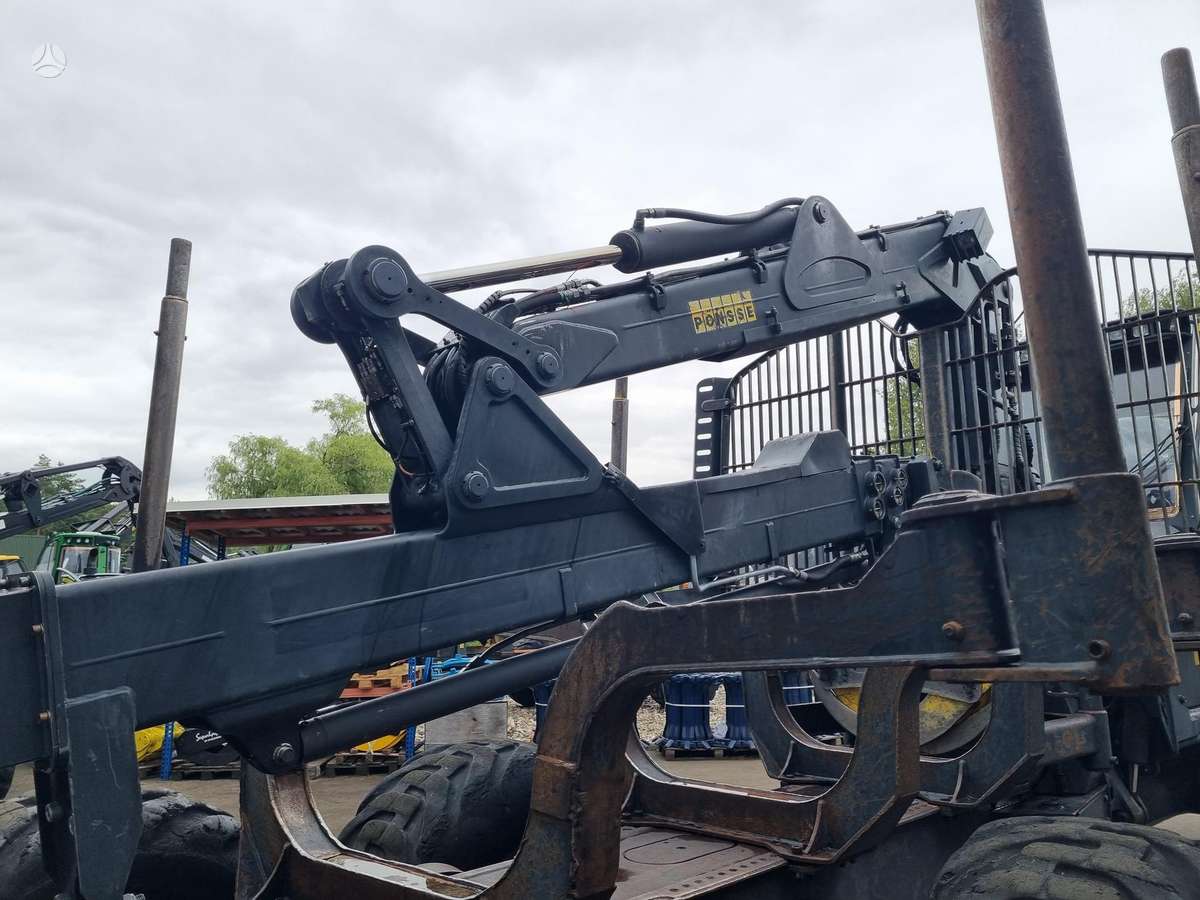 Ponsse Buffalo, koksnes transportieri