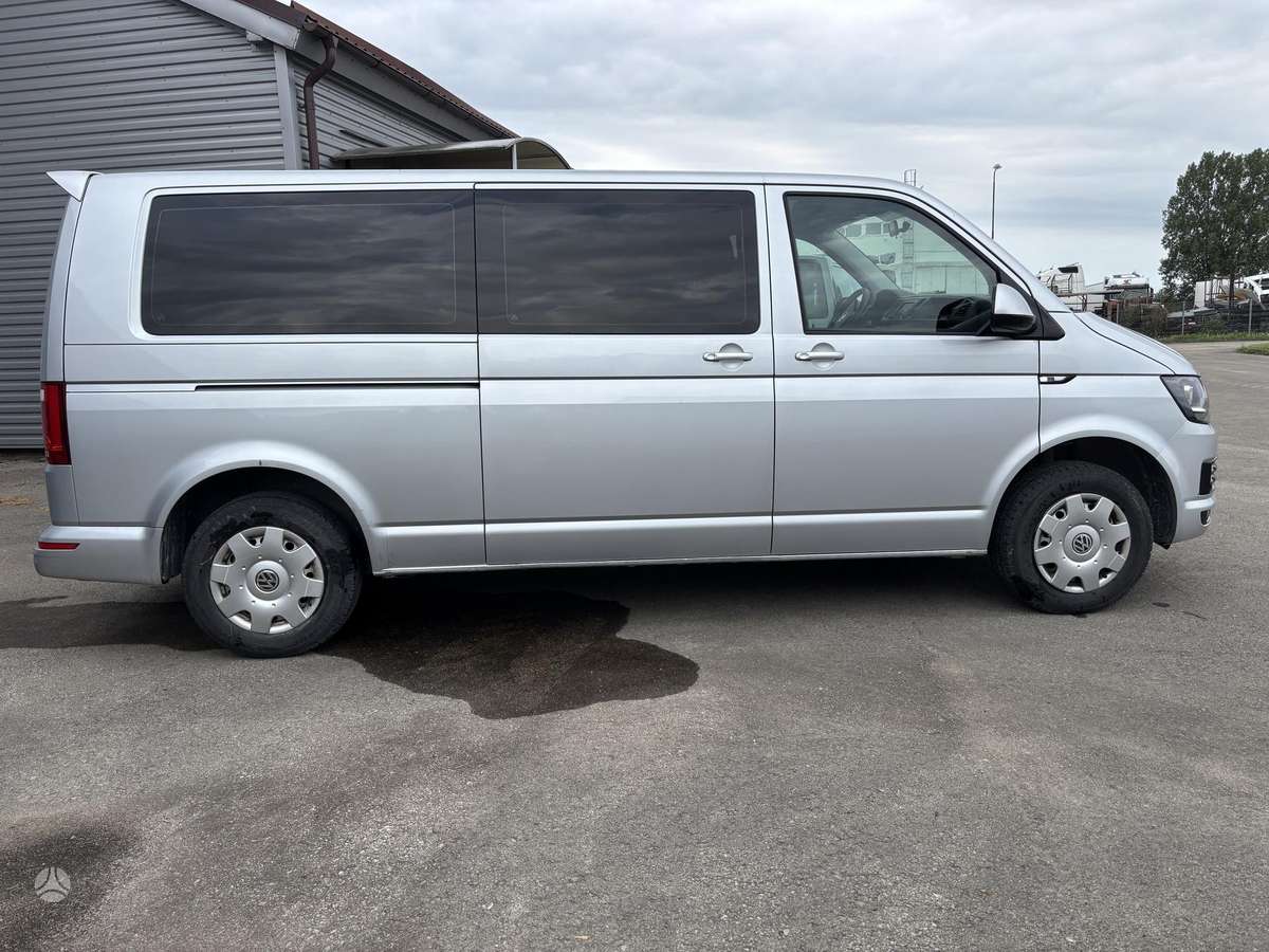 Volkswagen Caravelle - 2