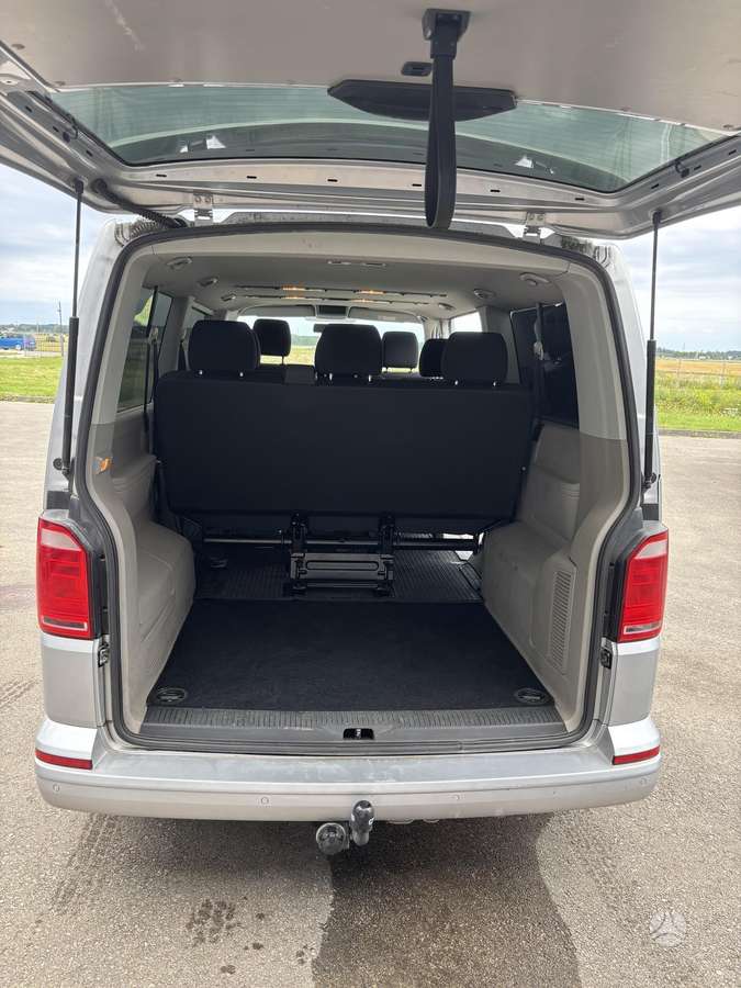 Volkswagen Caravelle - 9