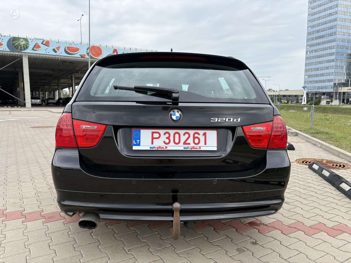 BMW 320, wagon