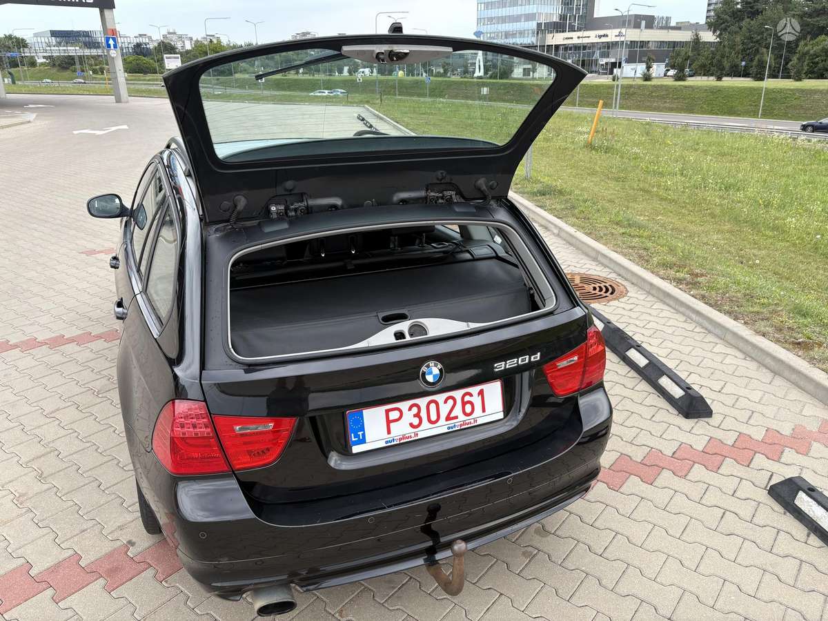 BMW 320, wagon