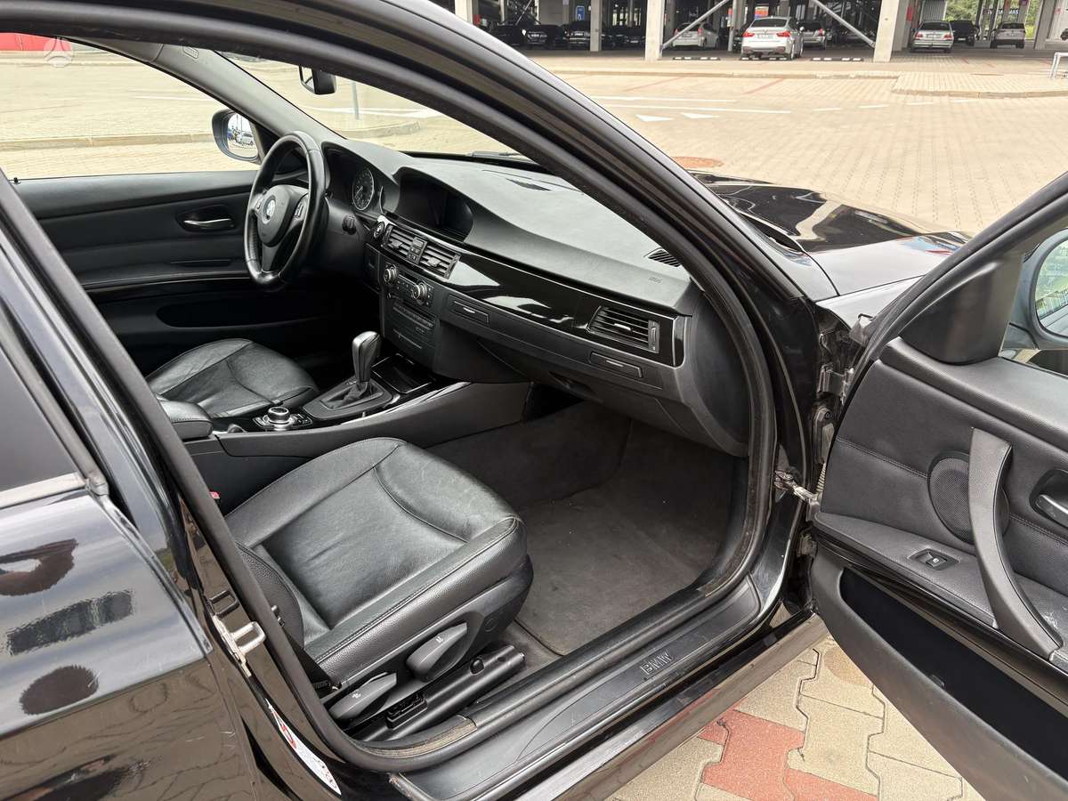 BMW 320, wagon