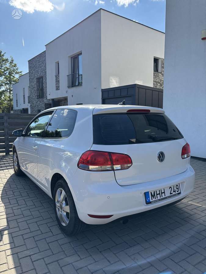 Volkswagen Golf - 4