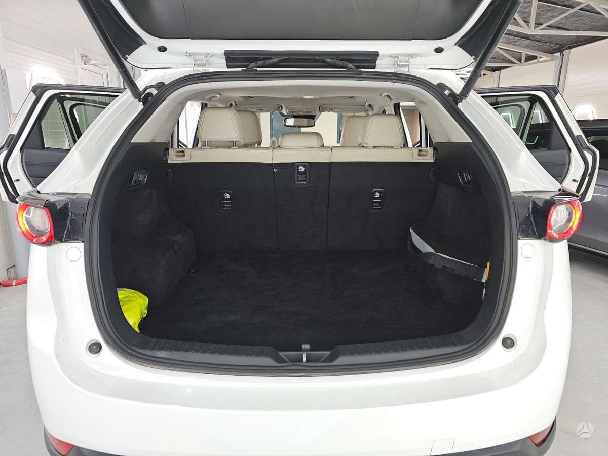 Mazda CX-5, 2.5 l., off-road / crossover