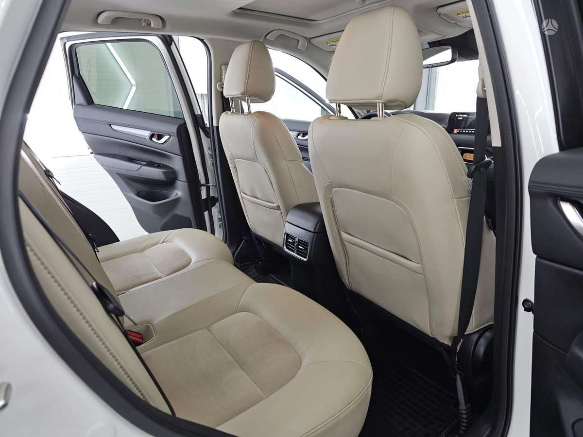 Mazda CX-5, 2.5 l., off-road / crossover